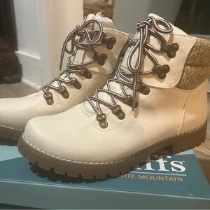White Mountain Women's Lace Up Cream Boots